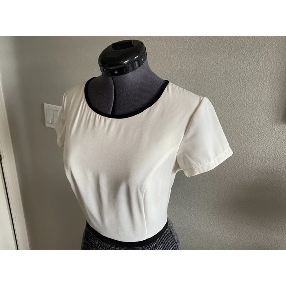 Downeast Sexy and Modest Office Dress Size Small - Picture 4 of 6